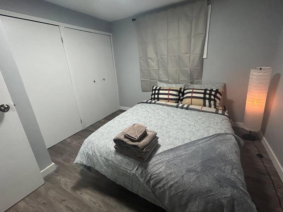 Cute Highland Park Entire Unit B *