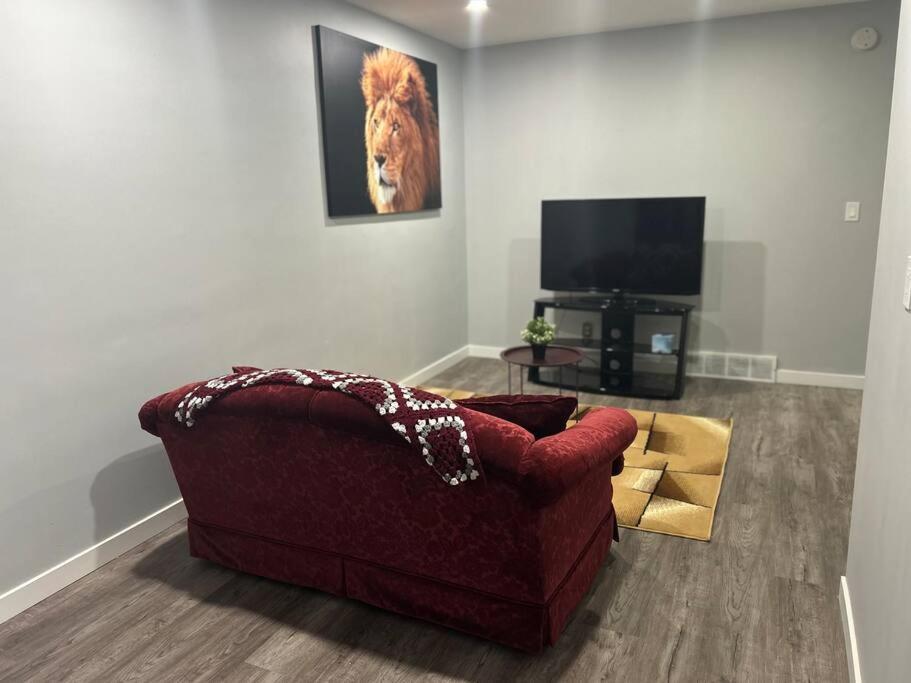 Cute Highland Park Entire Unit B Apartment